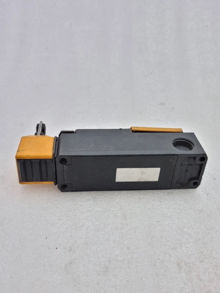 Pilz psen me1s/1as mechanical safety switch 570000 Made In Germany